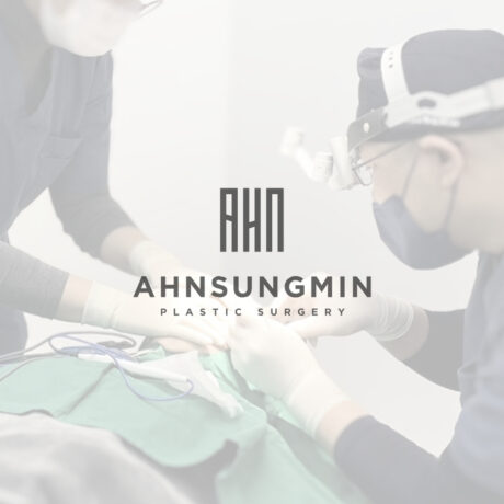 Why Not Every Lower Eyelid Wrinkle Should Be Removed.